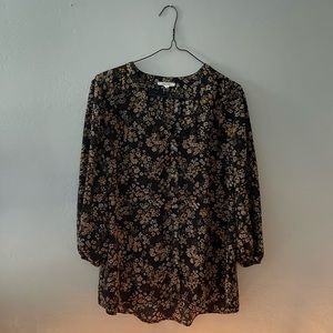 Maurices top size Large